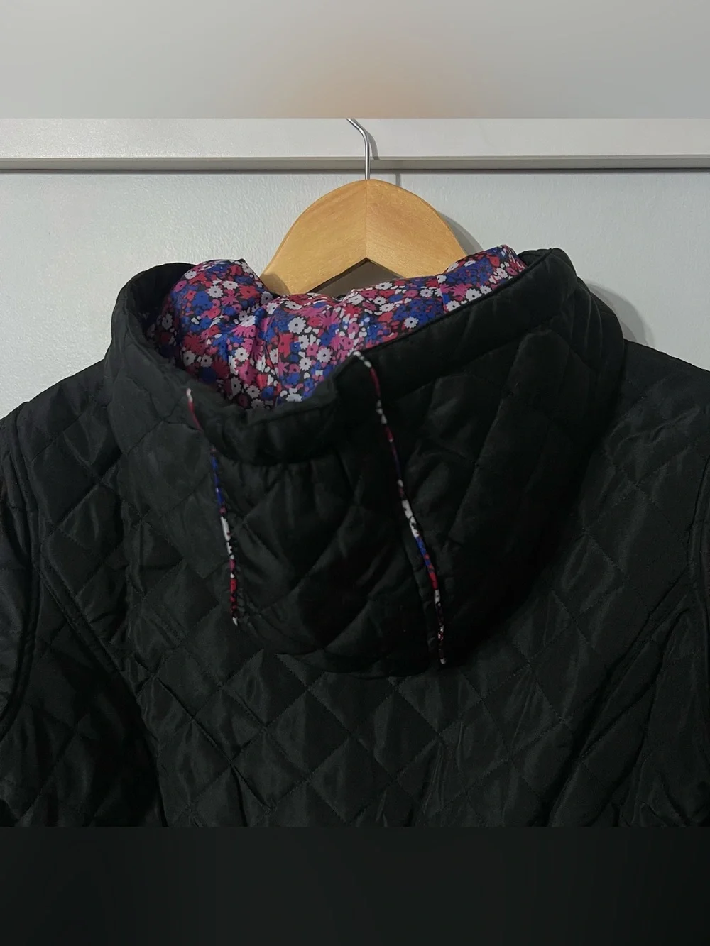 Weatherproof Girl’s L 14/16 Black Quilted Hooded Jacket Floral Lined Pockets